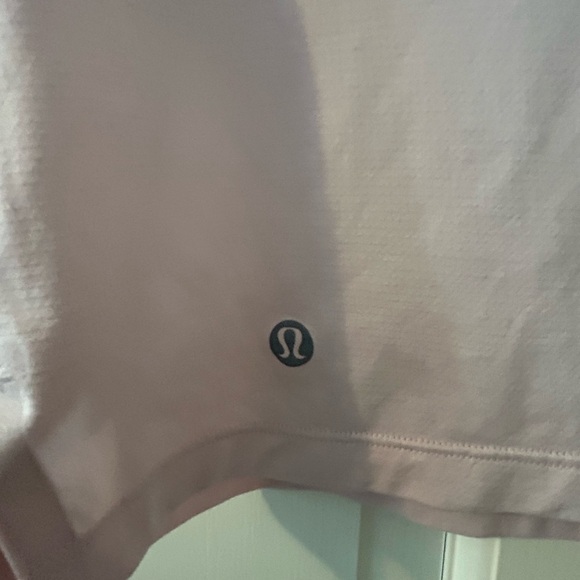 Lululemon Pink Cropped relaxed fit T-Shirt size 4 - Picture 3 of 3